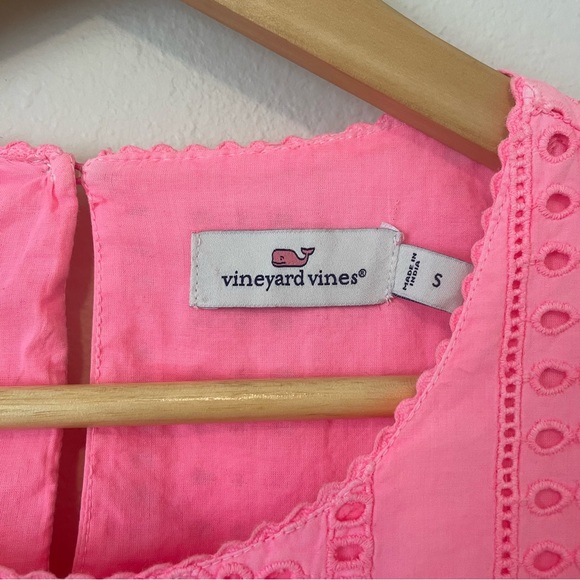 Vineyard Vines Sea Spray Eyelet Peplum Top Size Small in Malibu Pink - Picture 3 of 5